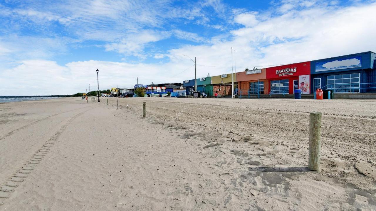 Main Beach River Retreat - Wasaga Beach 1 - Main Strip - 93 Mosley St Exteriör bild